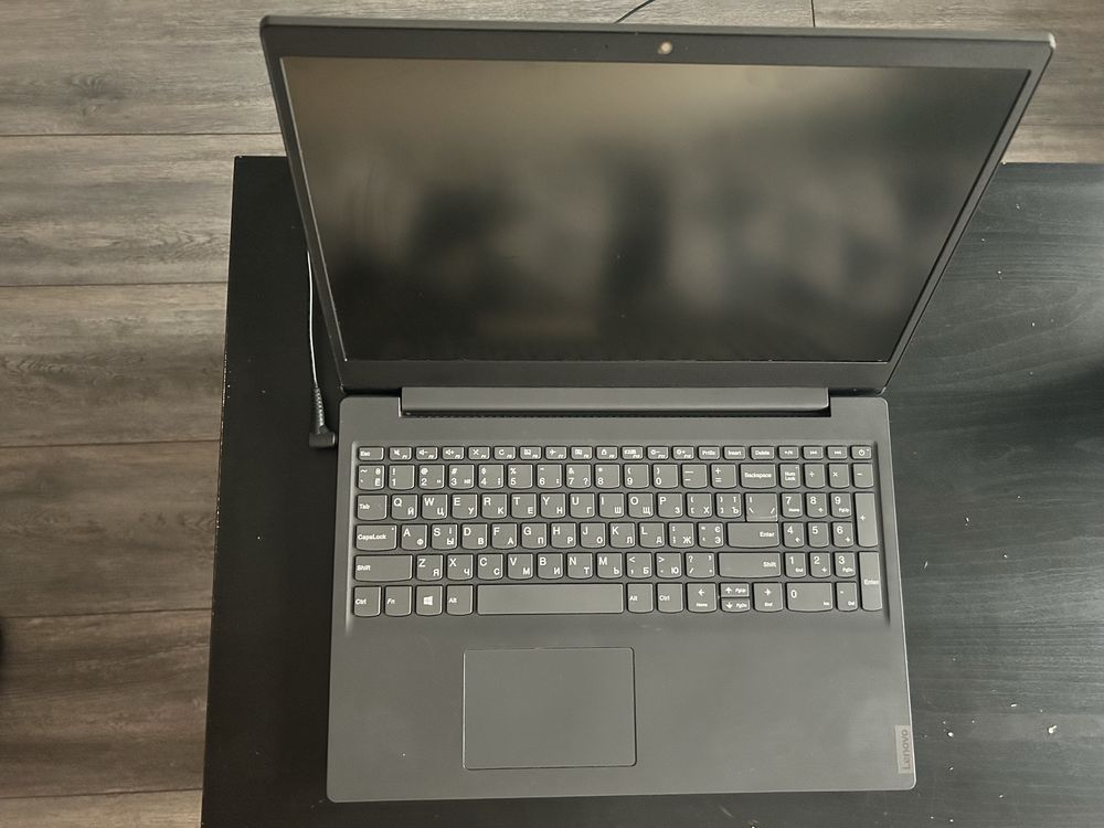 Laptop Lenovo V15-ADA 82C7