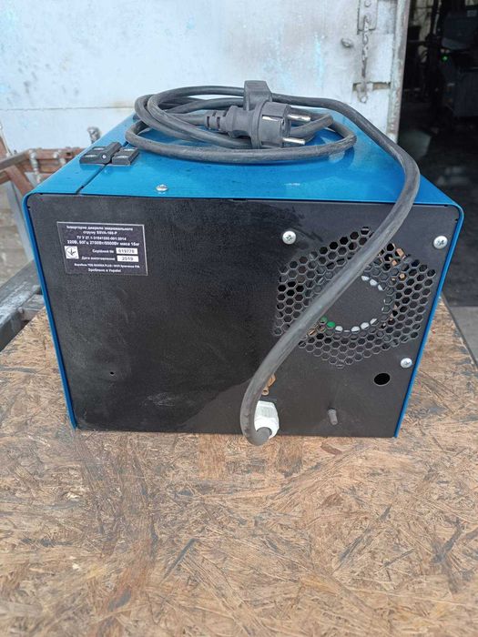 Продам Зварювальний напівавтоматичний інвертор SSVA-180-P