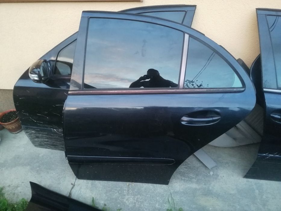 Двері капот ляда до Мерседес w210, 203, 211, 220,221