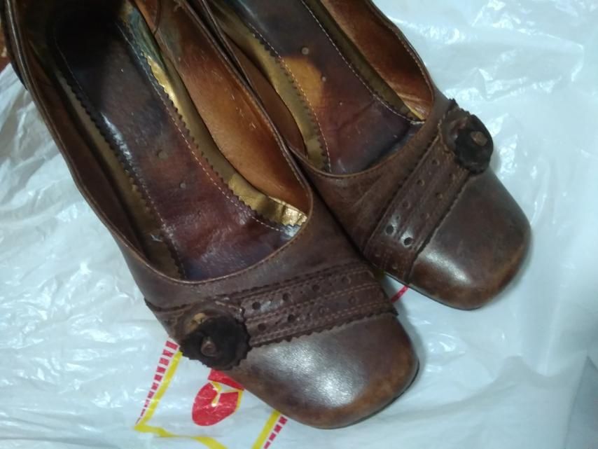 Туфлі натуральна шкіра, розмір 38-37.5, допомога