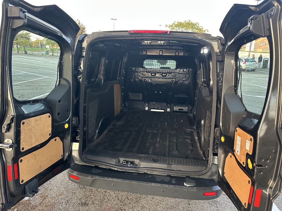 Ford Transit Connect Automatika