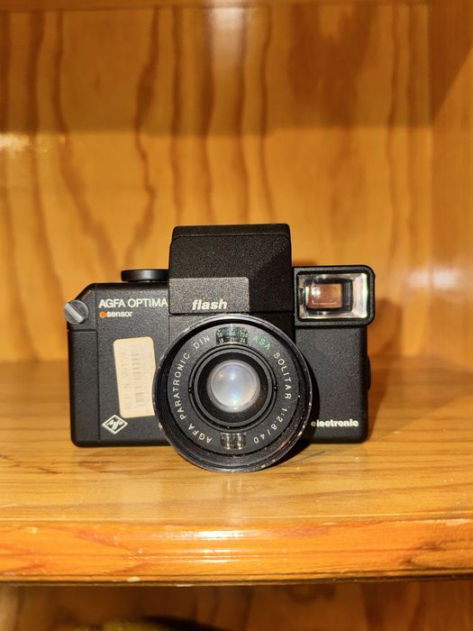 Câmaras fotograficas Konica, Halina, AGFA