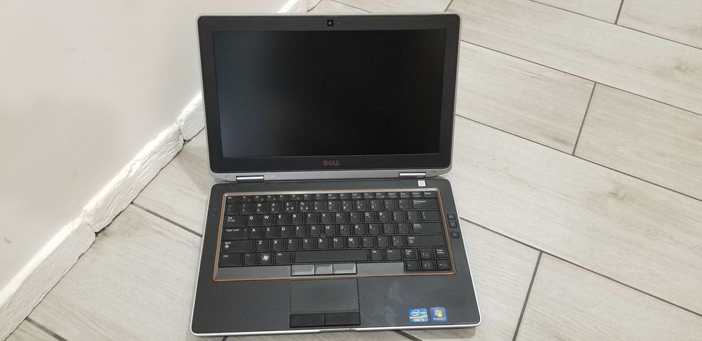 Dell Latitude E 6320 I5-2520m