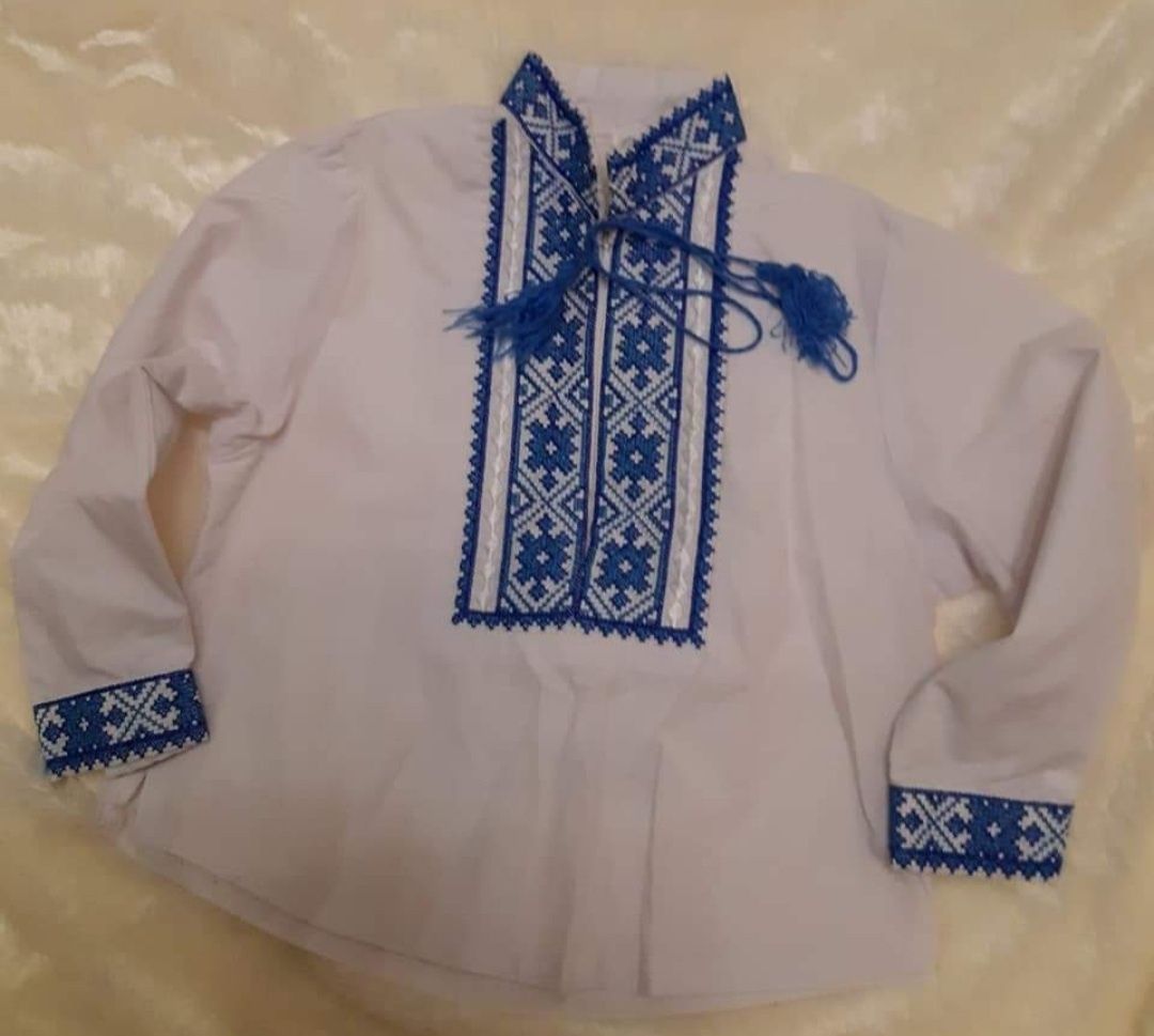 Вишиванки дитячі на хрещення