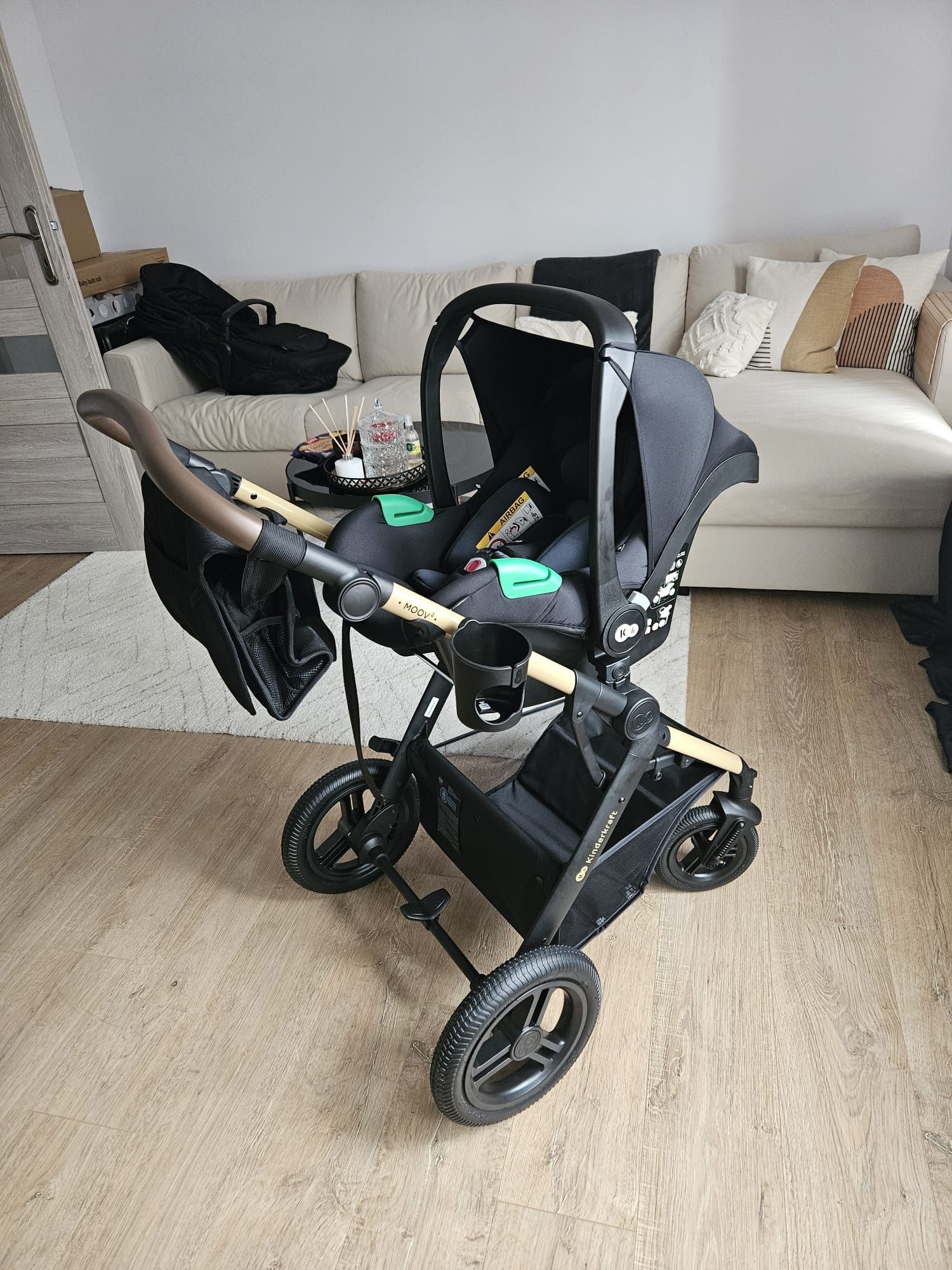 Wózek dziecięcy Kinderkraft Moov 2 – 3 w 1