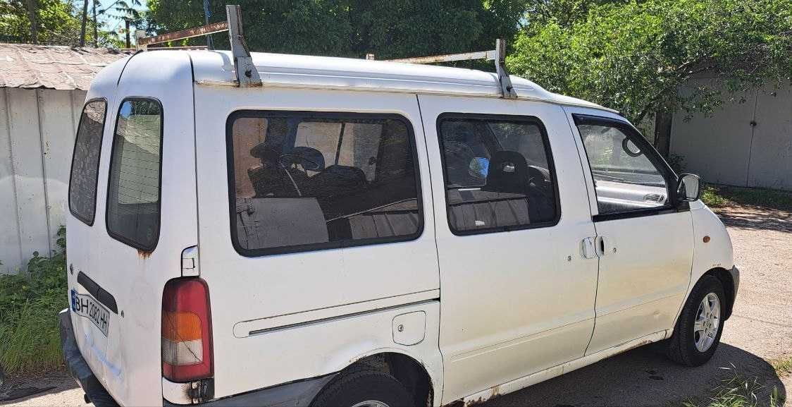 Продам или обмен Nissan Vanette 1996