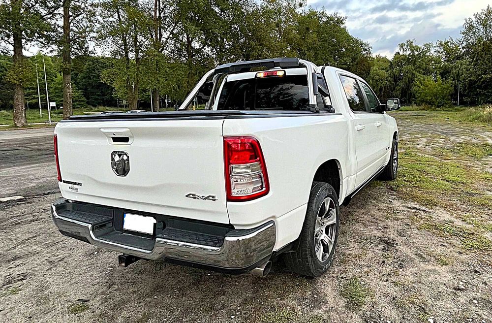 Dodge RAM 1500  3,6 V6 E-TORQUE  nowoczesna technologia spalanie 9 L
