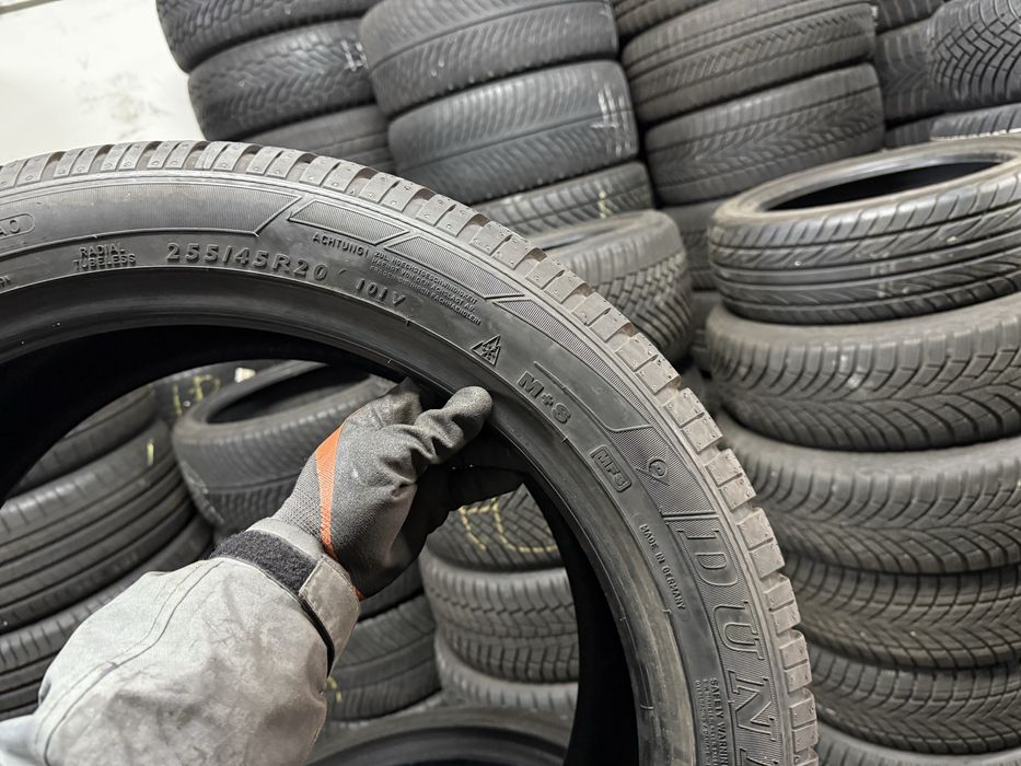 2xDunlop 255 45r20., 2022 6.7mm