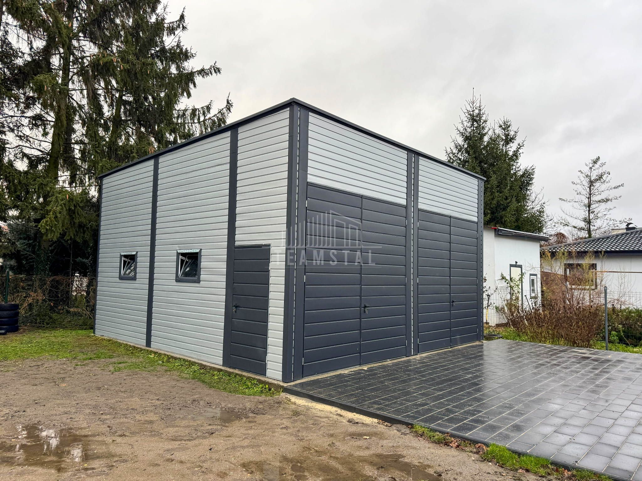Hala blaszana Magazyn 7x8m 2x Brama 4x Okno Drzwi Rynny dach TS979