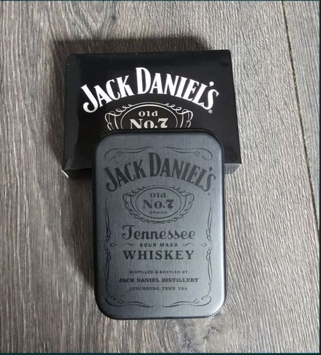 Jack Daniels Daniel's talia karty do gry. Metalowe eleganckie etui.