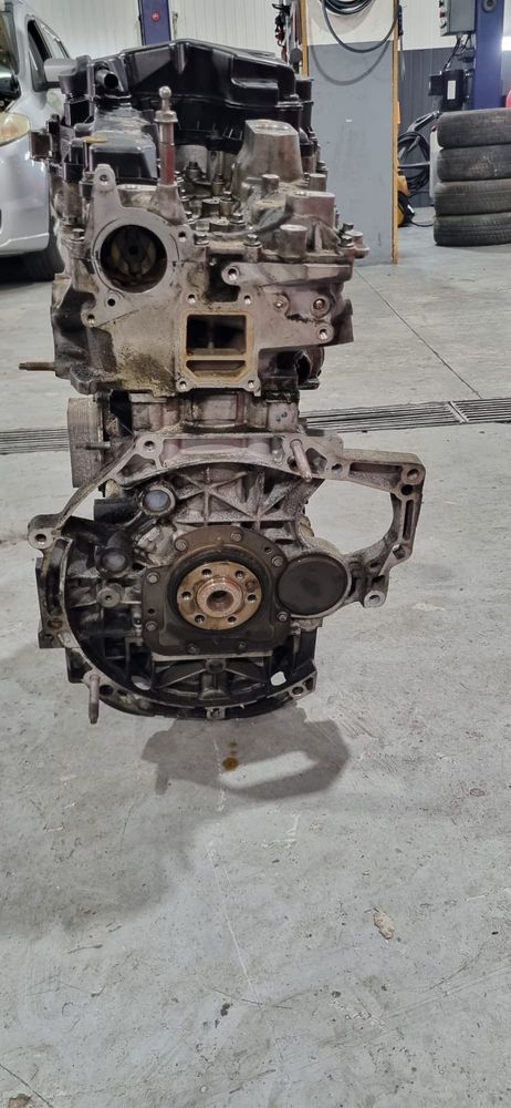 Motor PSA HN02 incompleto