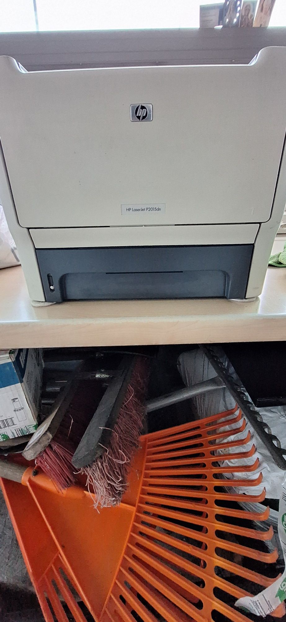 Drukarką hp P2015dn