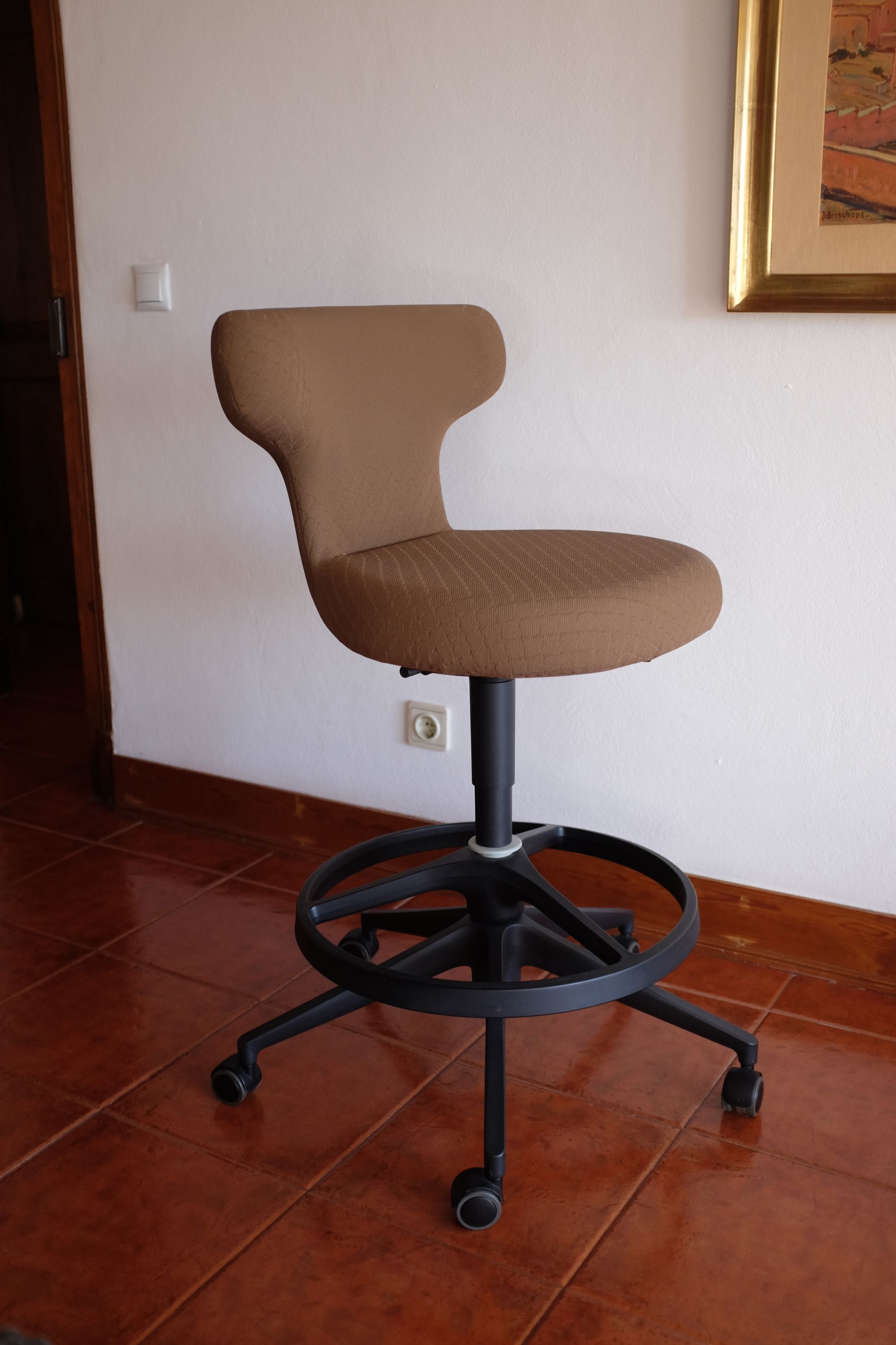 Vitra Pivot cadeira alta, Antonio Citterio, impecável, tecido castanho