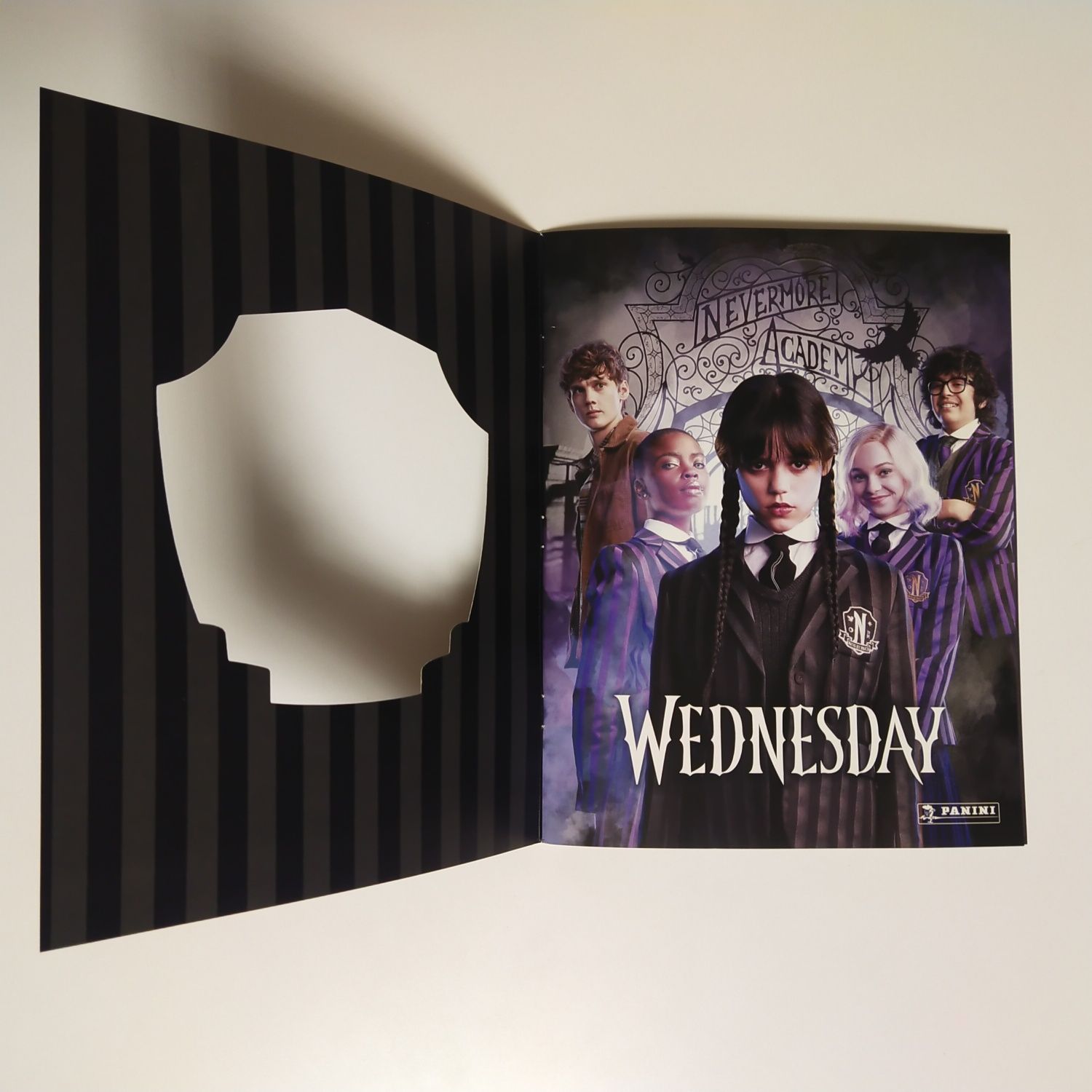 Wednesday венсдей альбом + наклейки