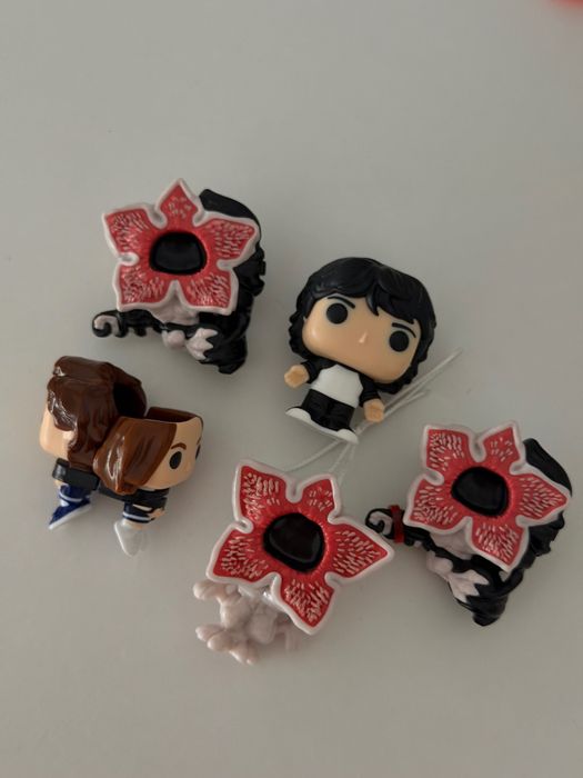 Kinder joy stranger things