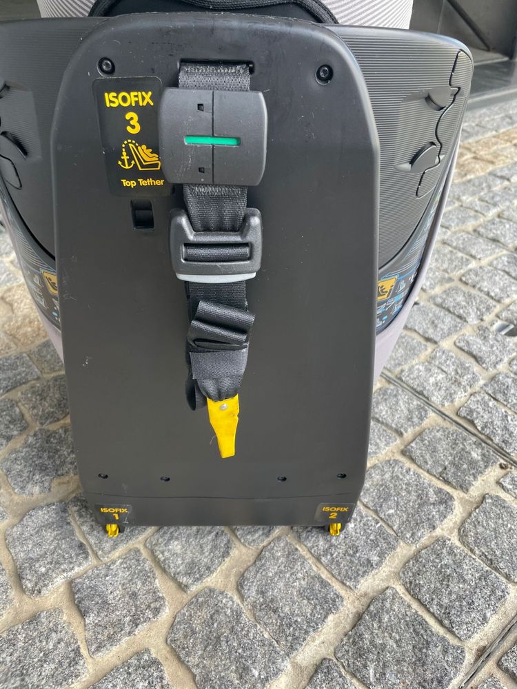 Cadeira AxissFix para criança