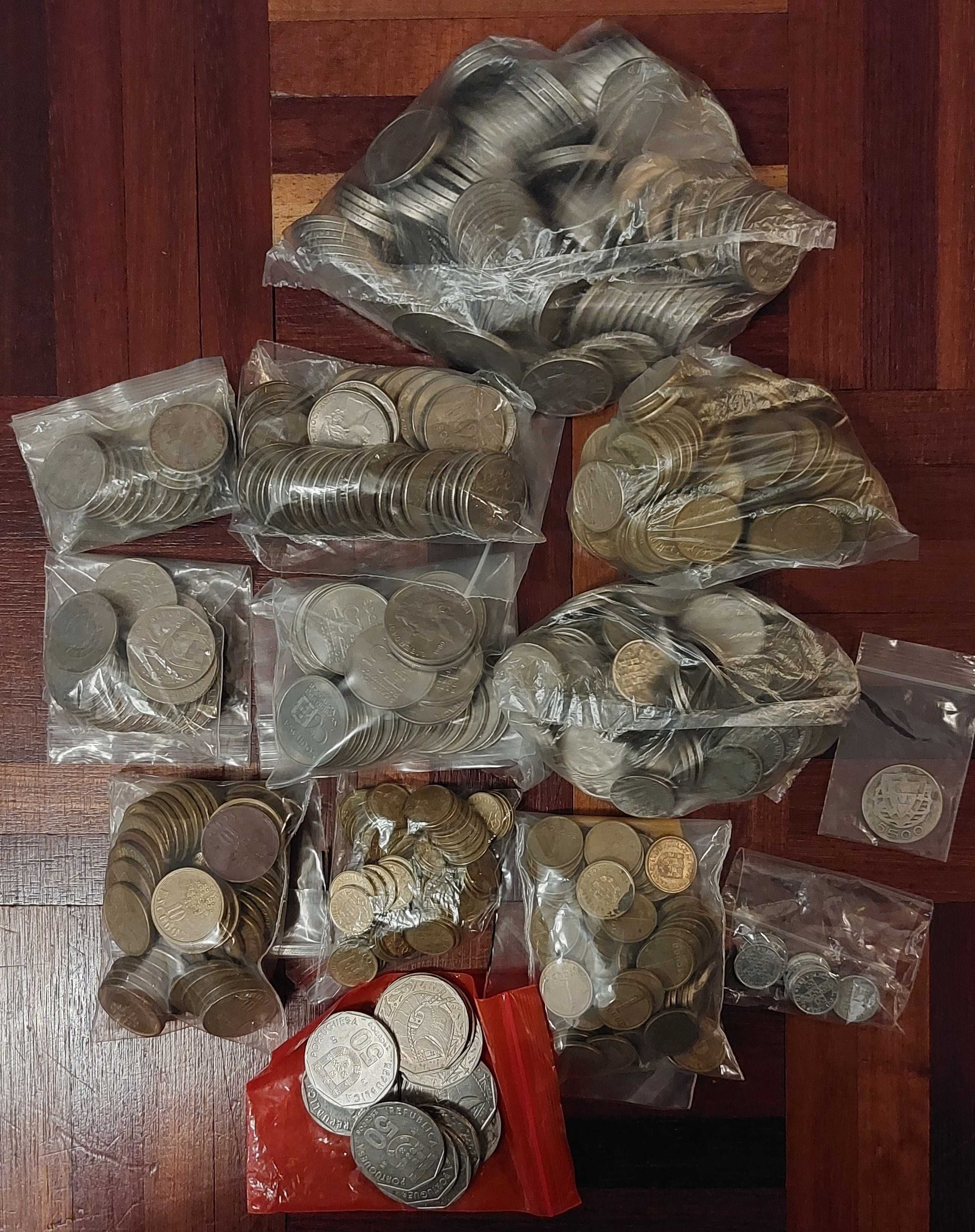 Lote de moedas antigas, centavos e escudos, cerca de 10 Kg