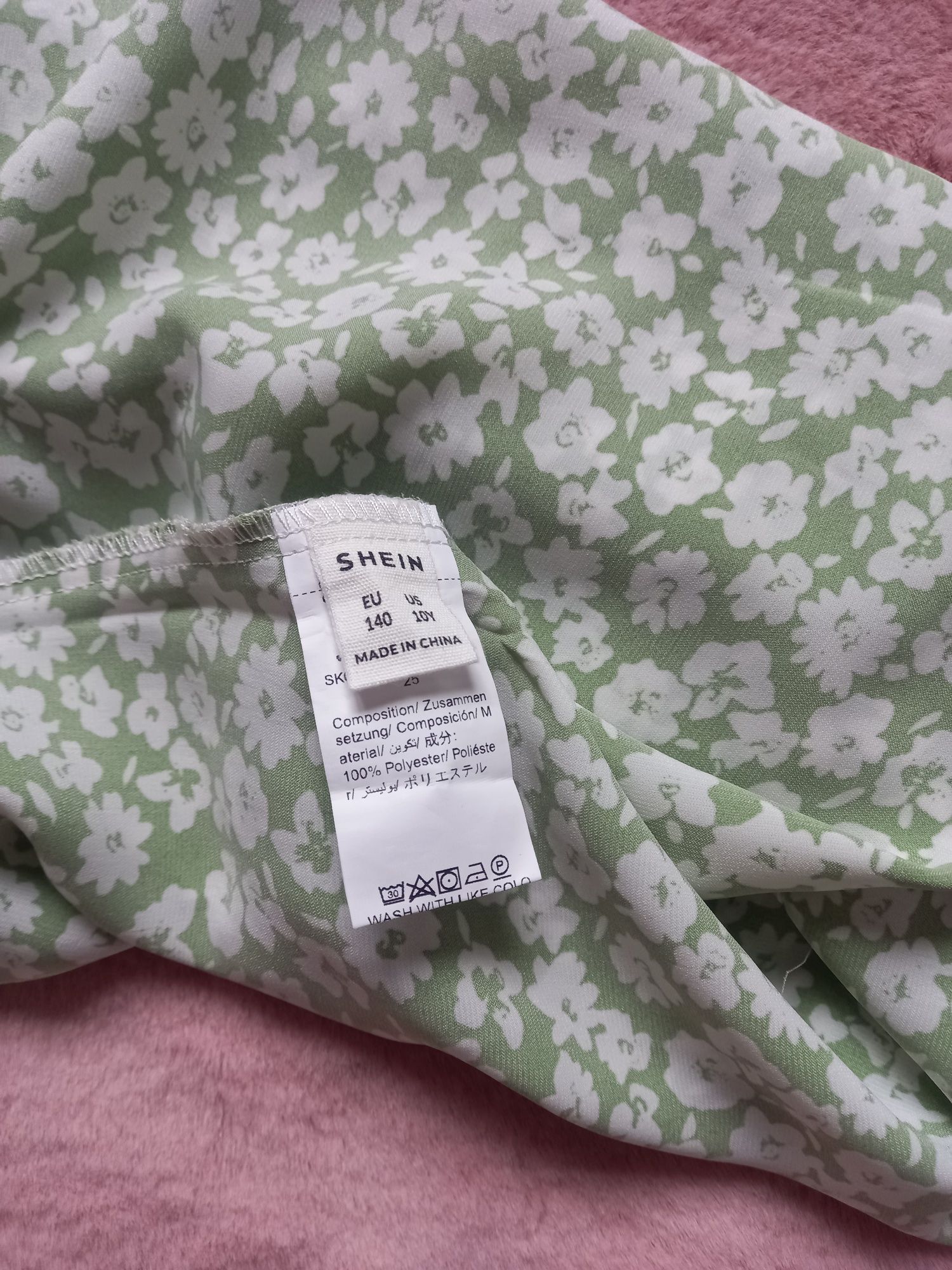 Letnia Sukienka Kwiaty Shein 140 cm 10 lat cieniutka