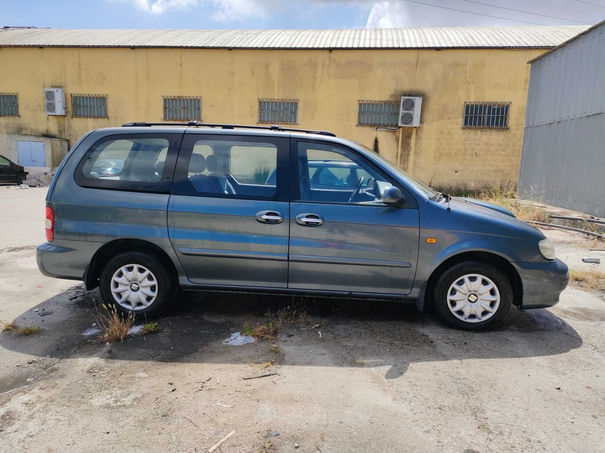 kia Carnival para peças