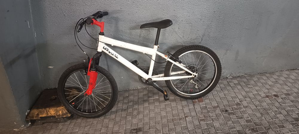 Vendo ou troco 3 bicicletas 20" 24" 26"