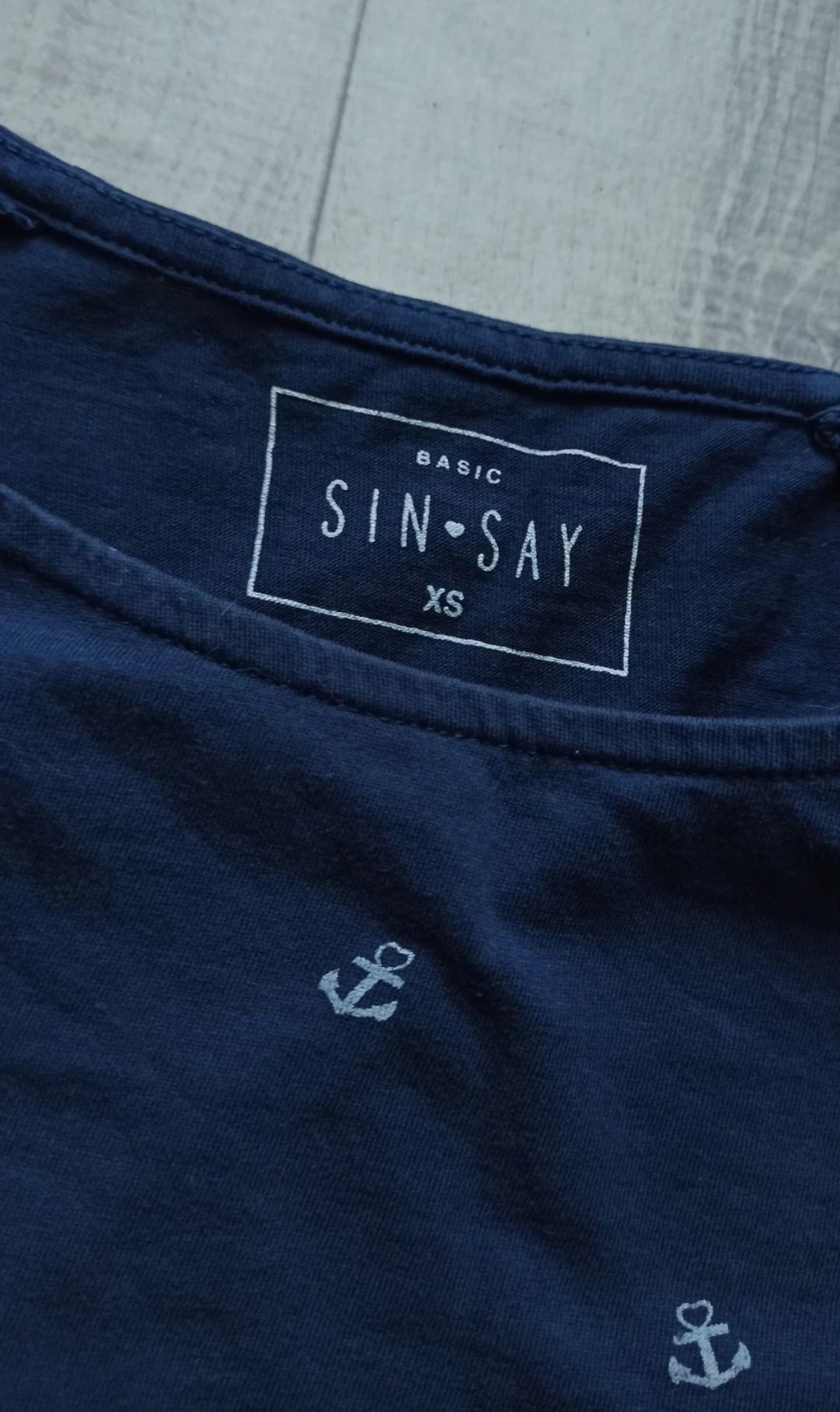 t-shirt koszulka bluzka z krótkim rękawem obcisła ze wzorem w kotwice