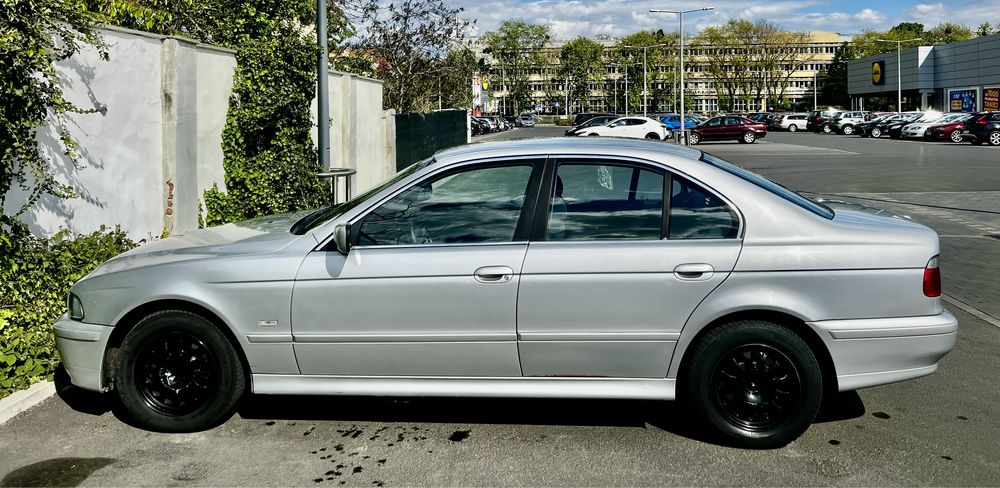 BMW E39 525D // Automat // Lift // 2004 // Hak // Alu // Klima // Zadb