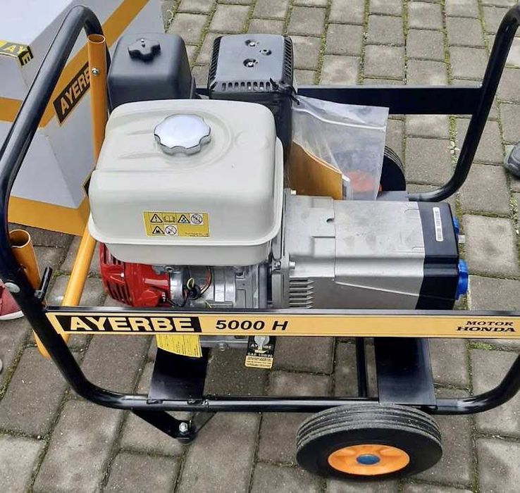 Однофазний бензиновий генератор на 4,2кВт AYERBE 5000 (HONDA GX-270)