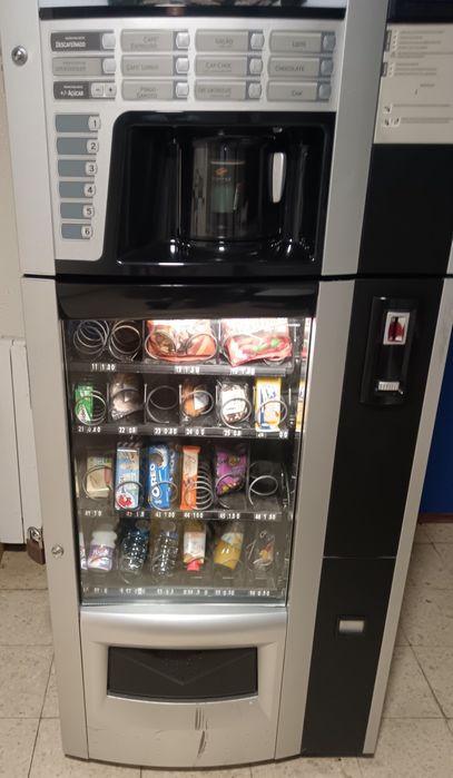 Máquina vending saecco combi diamante