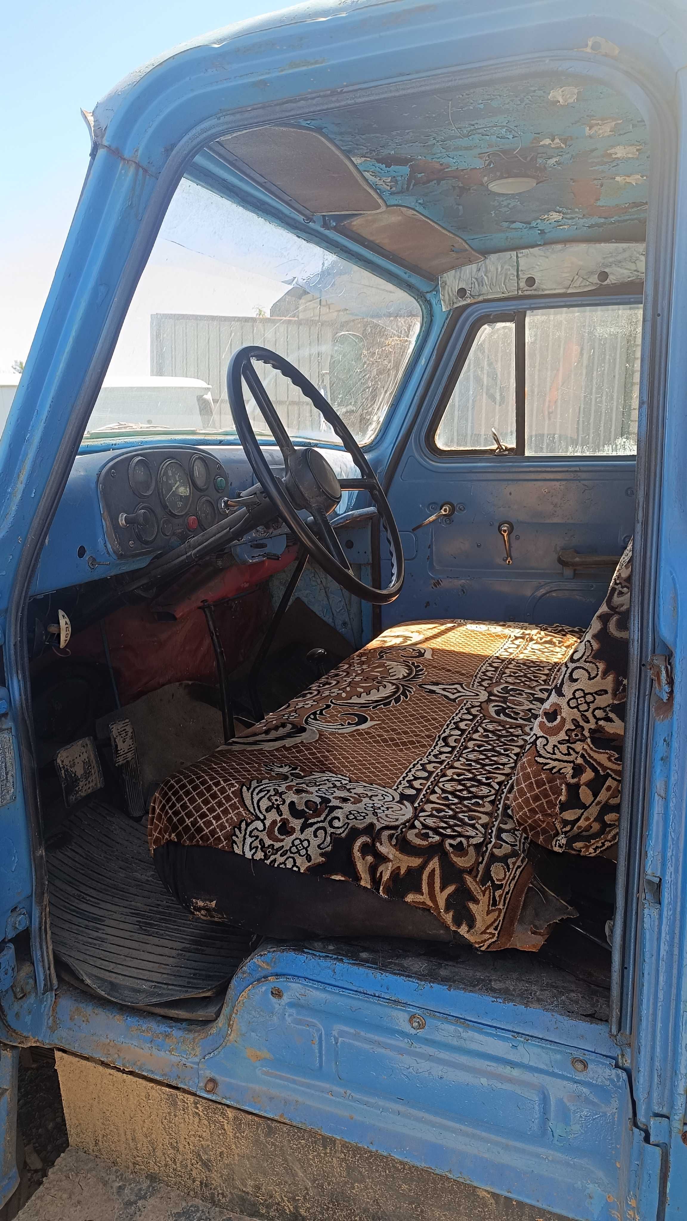 Газ 53 в повному бойовому