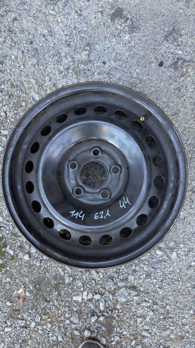 Продам комплект дисков железный в хорошем состоянии без повреждений