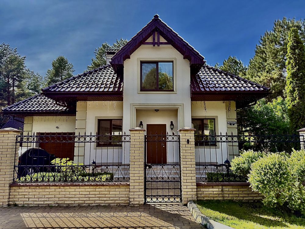 Продається унікальний котедж 232м в с.Лебедівка КМ "Європейський"