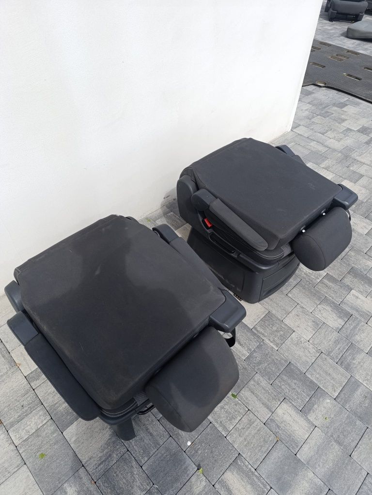 Fotele obrotowe 2 rząd VW t5 t6 multivan