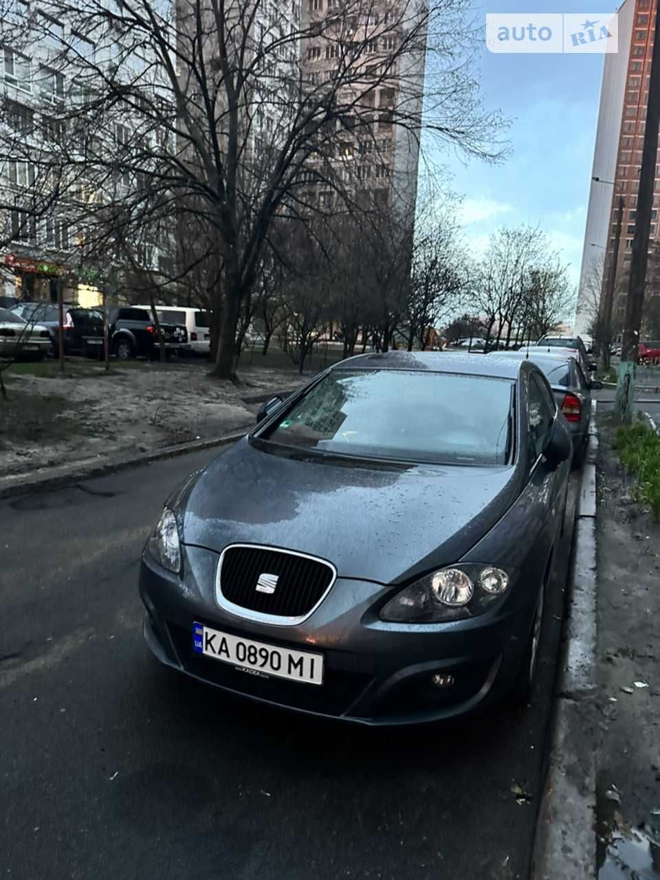 SEAT Leon 2010 (1.8 турбо)