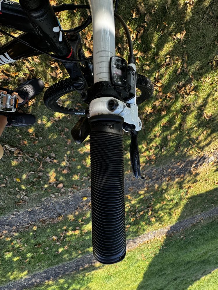 Rower MTB Rockrider 520 S/M – Koła 26", 3x9, hydrauliczne hamulce