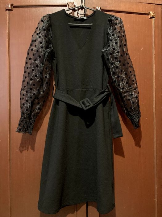 Сукня підліткова чорна з поясом