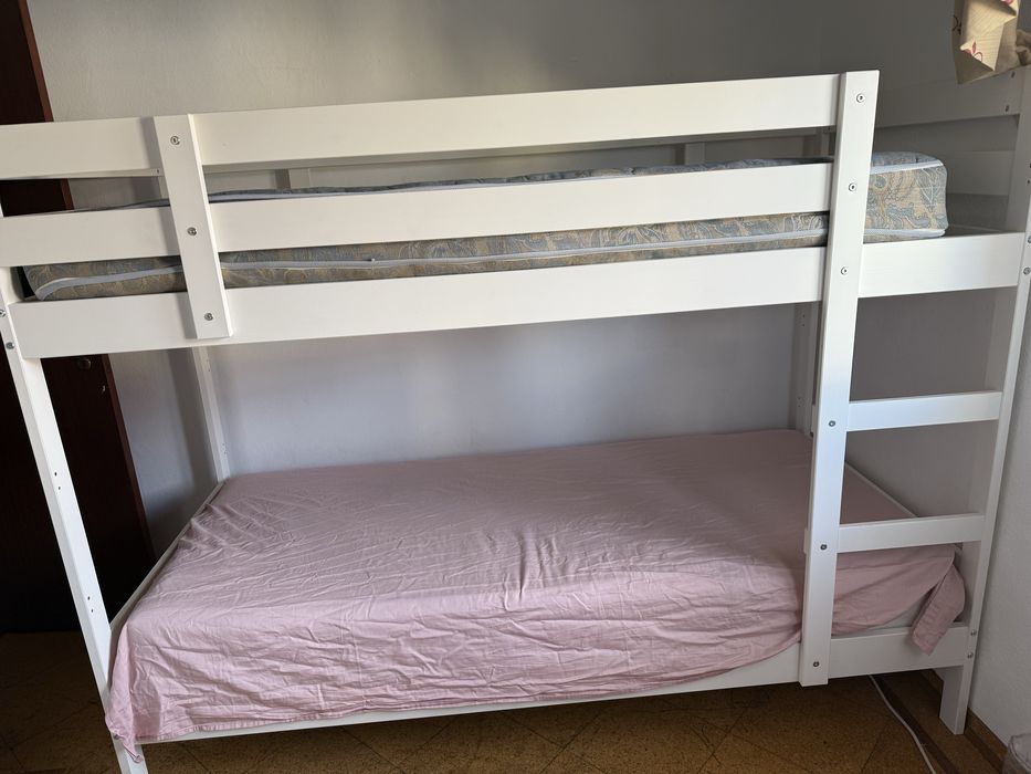 Troco beliche  branca,da  ikea nova por cama de solteiro