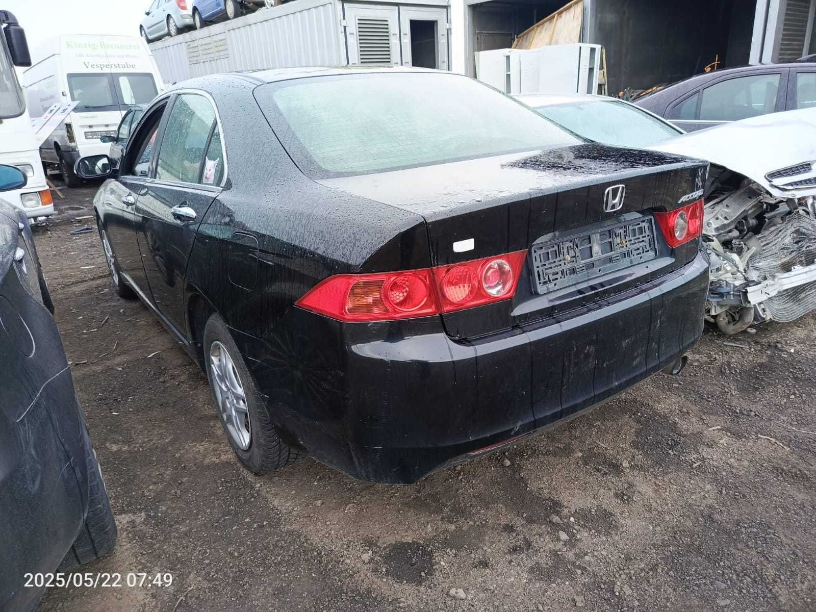 Honda accord CL7 drzwi maska zderzak drzwi  na części