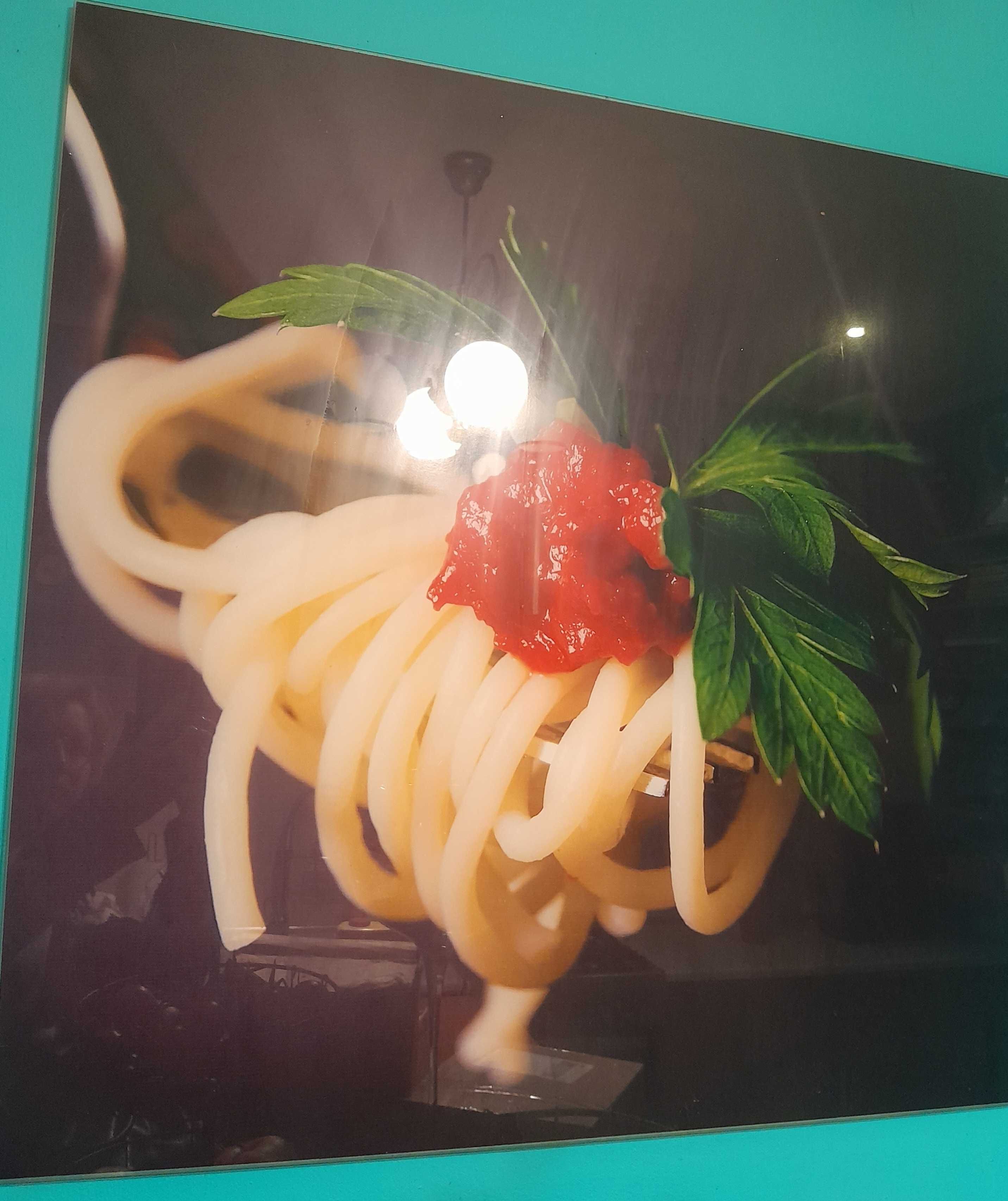 Obraz na szkle spaghetti.