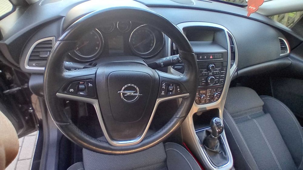 Opel Astra J 1.4turbo