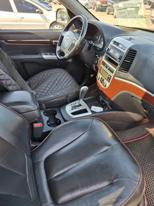 Продам Hyundai Santafe