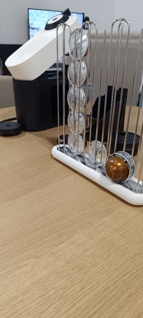 Máquina Café Nespresso Vertuo+ Suporte
