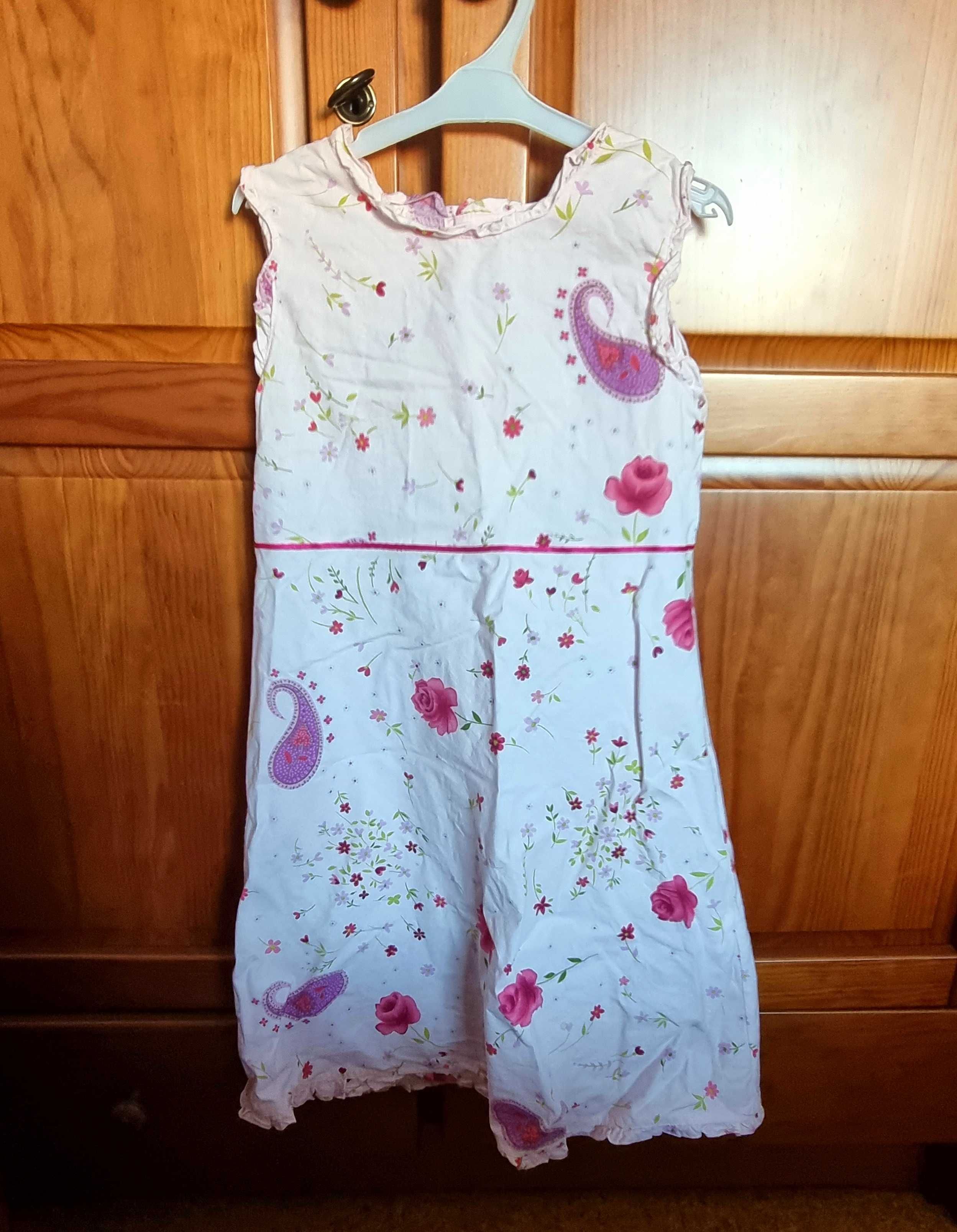 Vestido rosa claro com flores Zara, 10 anos