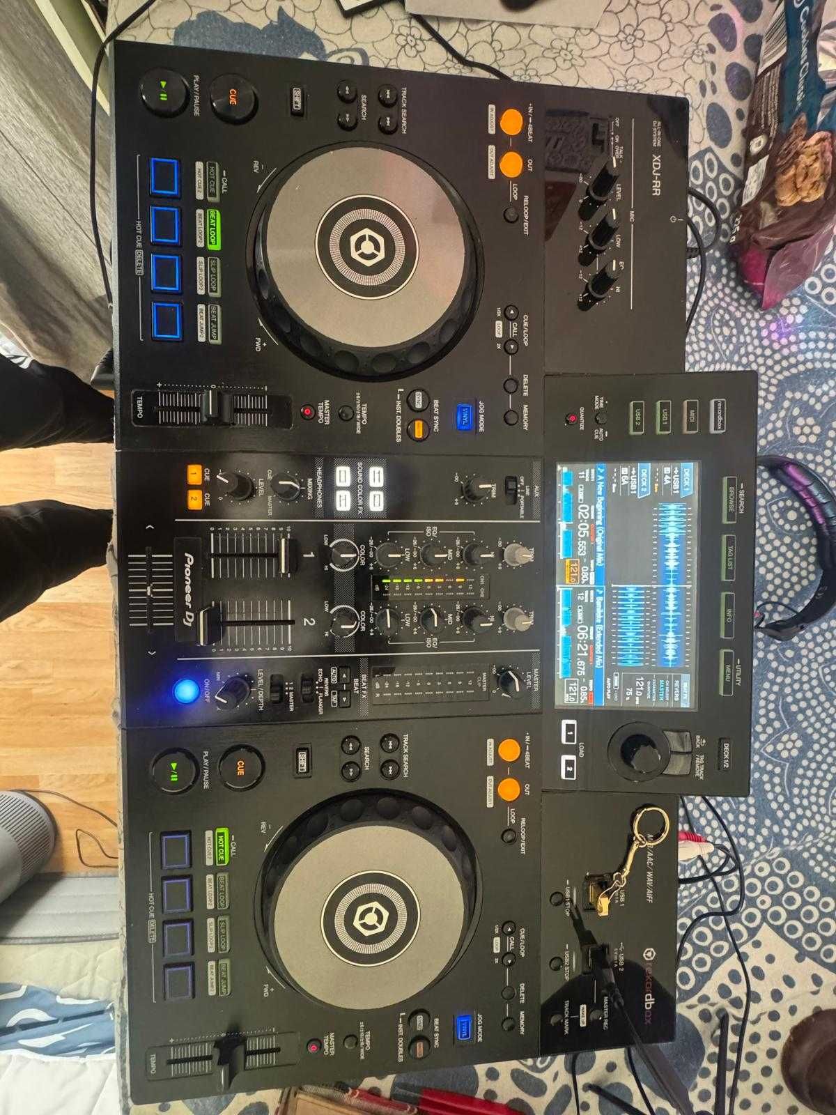 vendo minha XDJ RR em ótimo estado