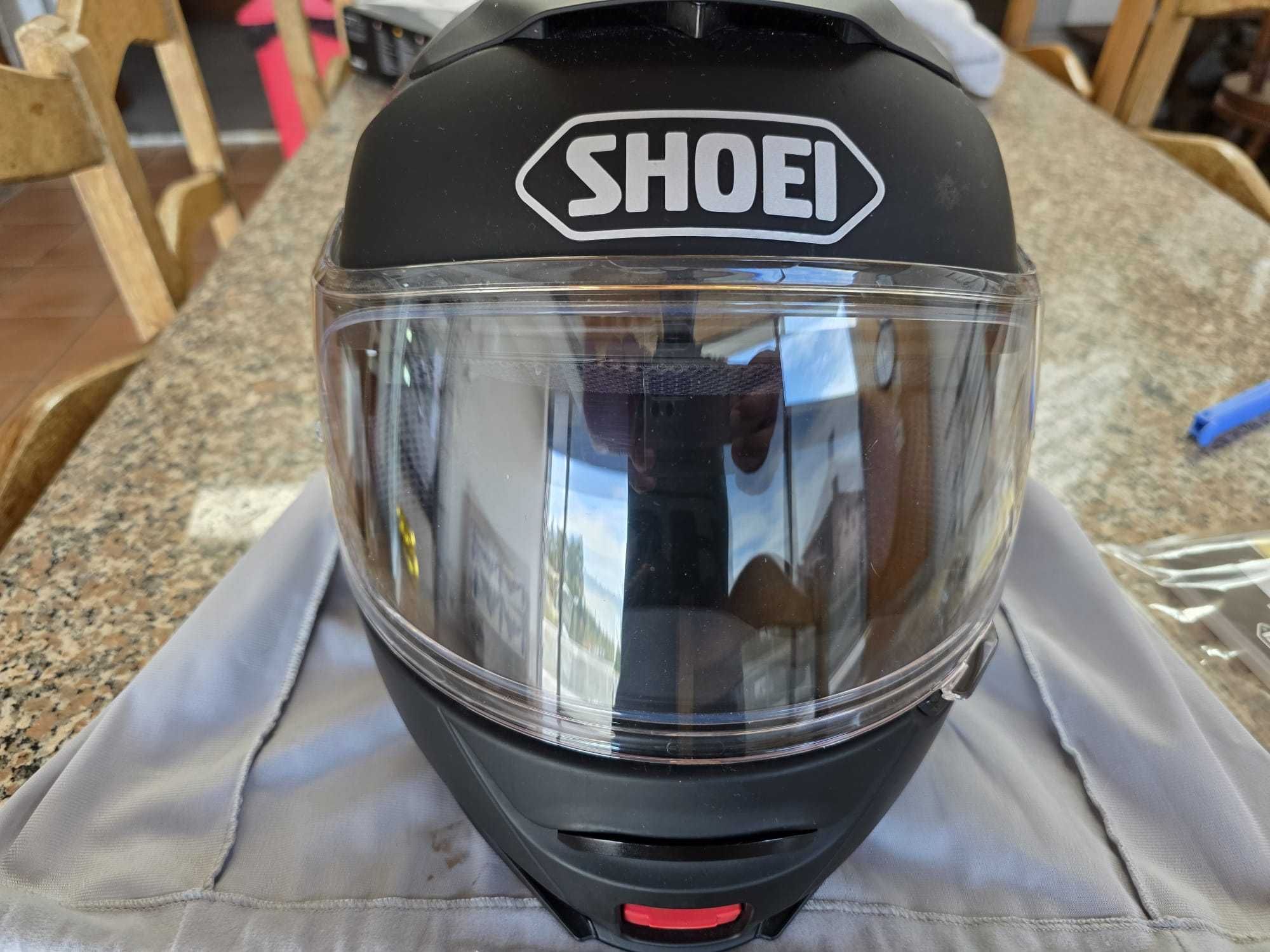 Capacete SHOEI + Intercomunicador SENA SRL2