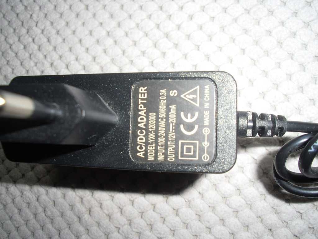 Adapter AC/DC  12V