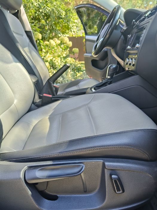 Продам VW Jetta 1.4 tsi, hybrid, 2013 года