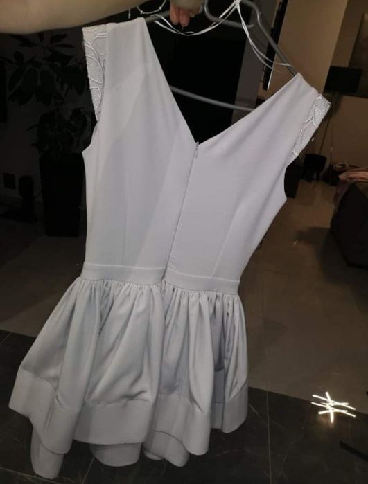 Piękna sukienka r. 36