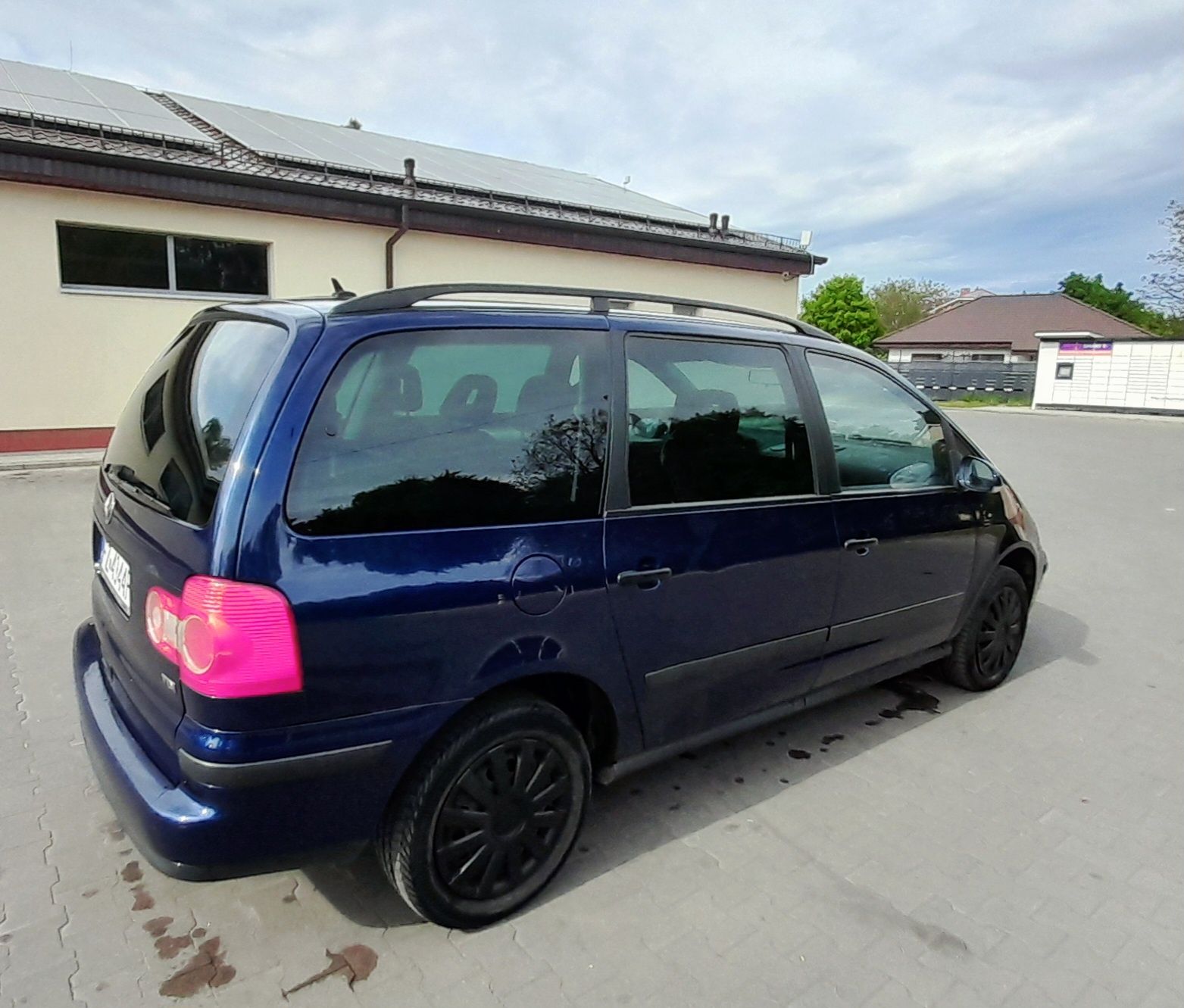 Volkswagen Sharan 1.9TDi 115 KM 7 foteli ZADBANY