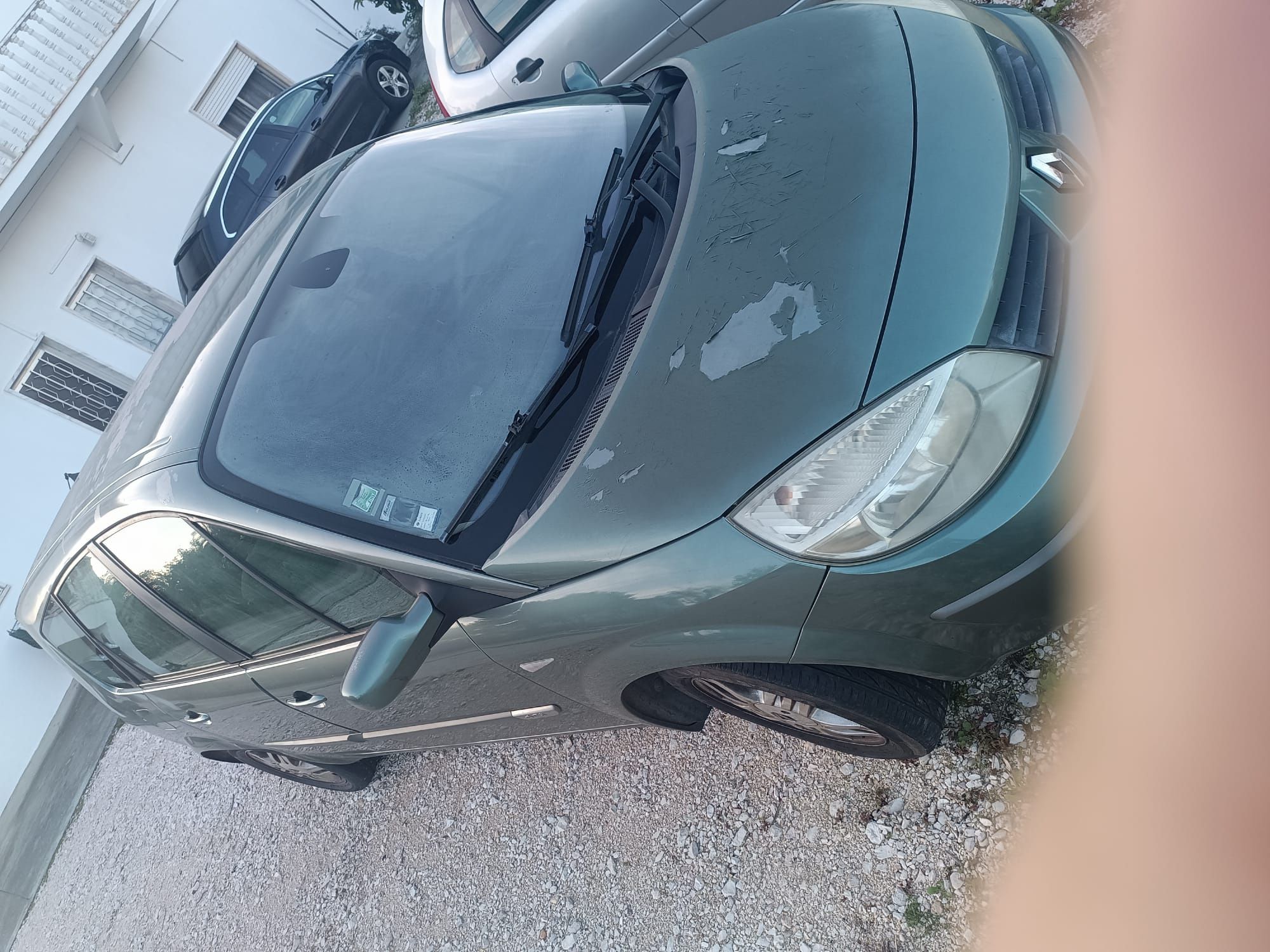 Vendo ou troco Renault Scenic ll 7 lugares. Pra sair até final de sema