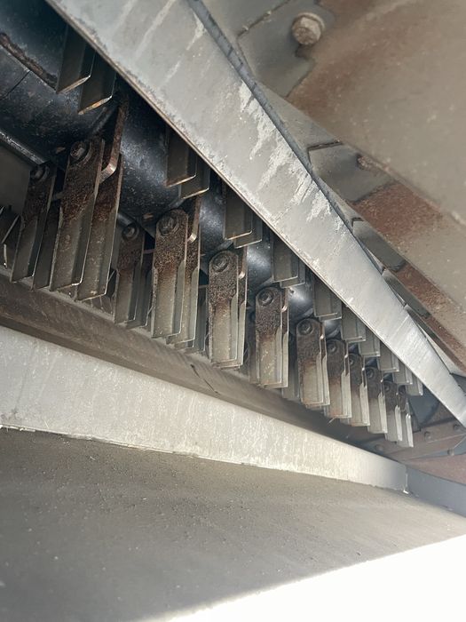 Комбайн CLAAS LEXION 670 2011 Vario750